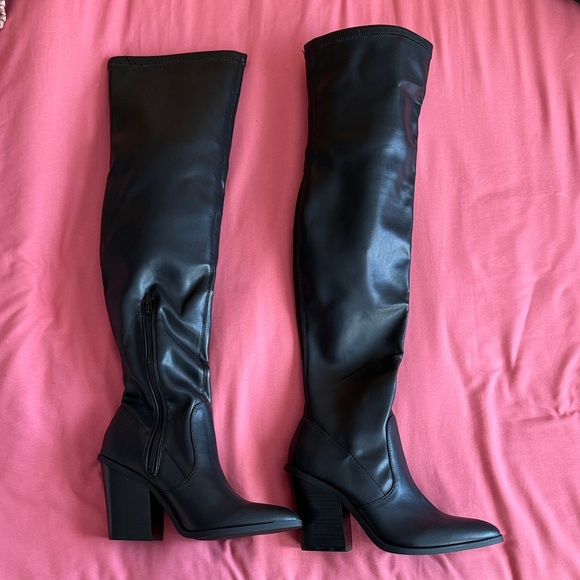 Dolce Vita NWB Elegant Black Over-the-Knee Boots, Size 9 - Picture 3 of 12